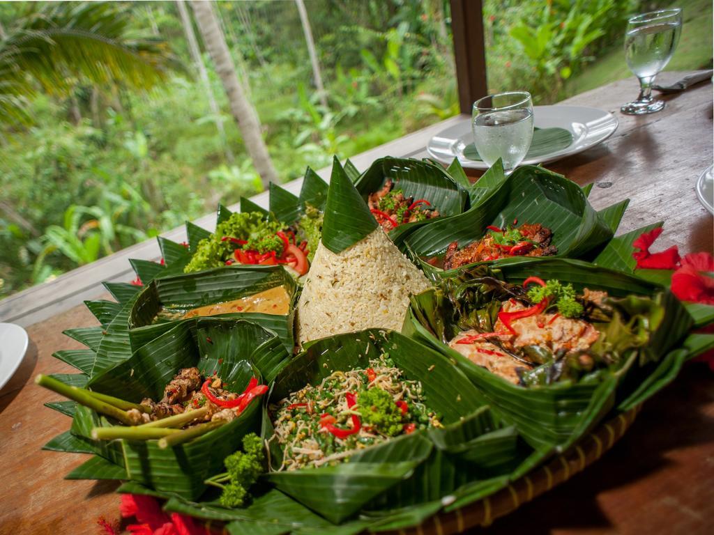 The Kampung Resort Ubud Тегаллаланг Экстерьер фото